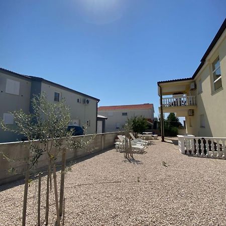 Apartments Draga - Comfortable & Afordable Вир Екстериор снимка