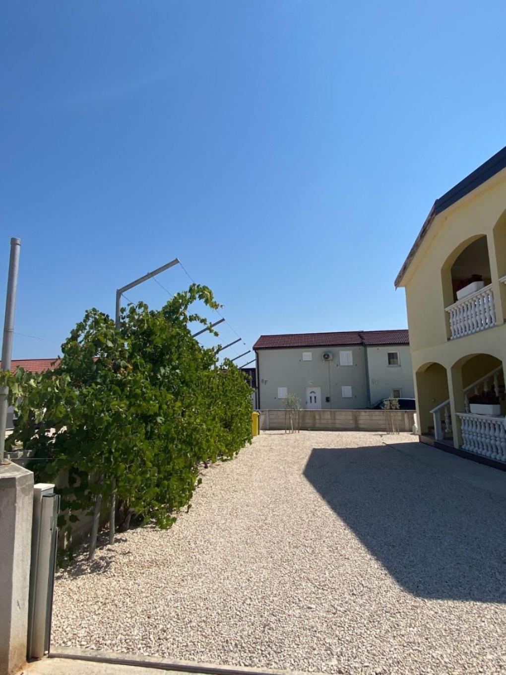 Apartments Draga - Comfortable & Afordable Вир Екстериор снимка